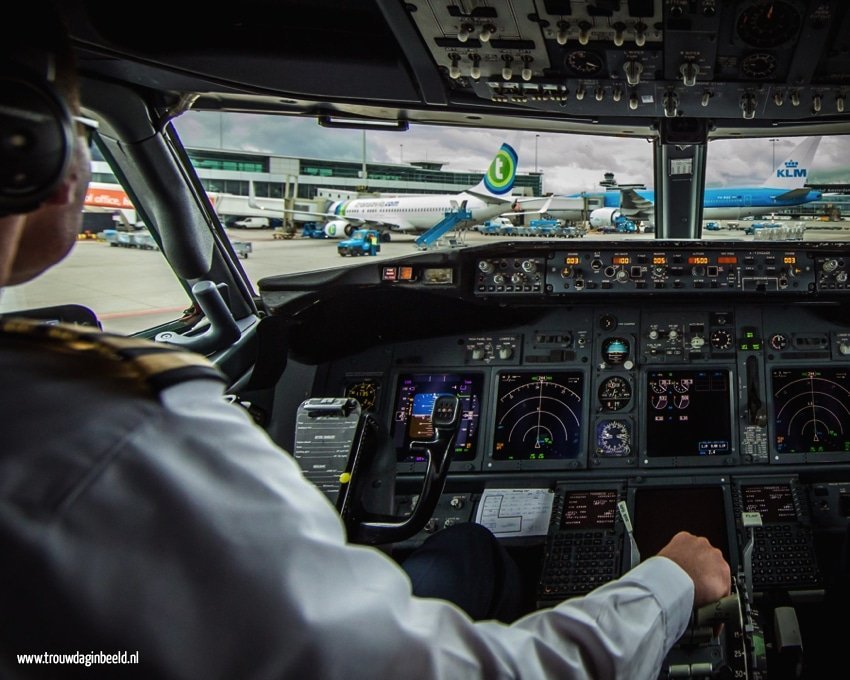 Boeing 737-800 Amsterdam International Airport