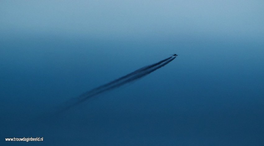 Meevliegen in een cockpit van een Boeing