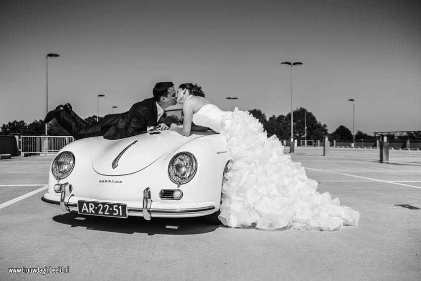 Bruidsfotografie Porsche Speedster Strijp-S