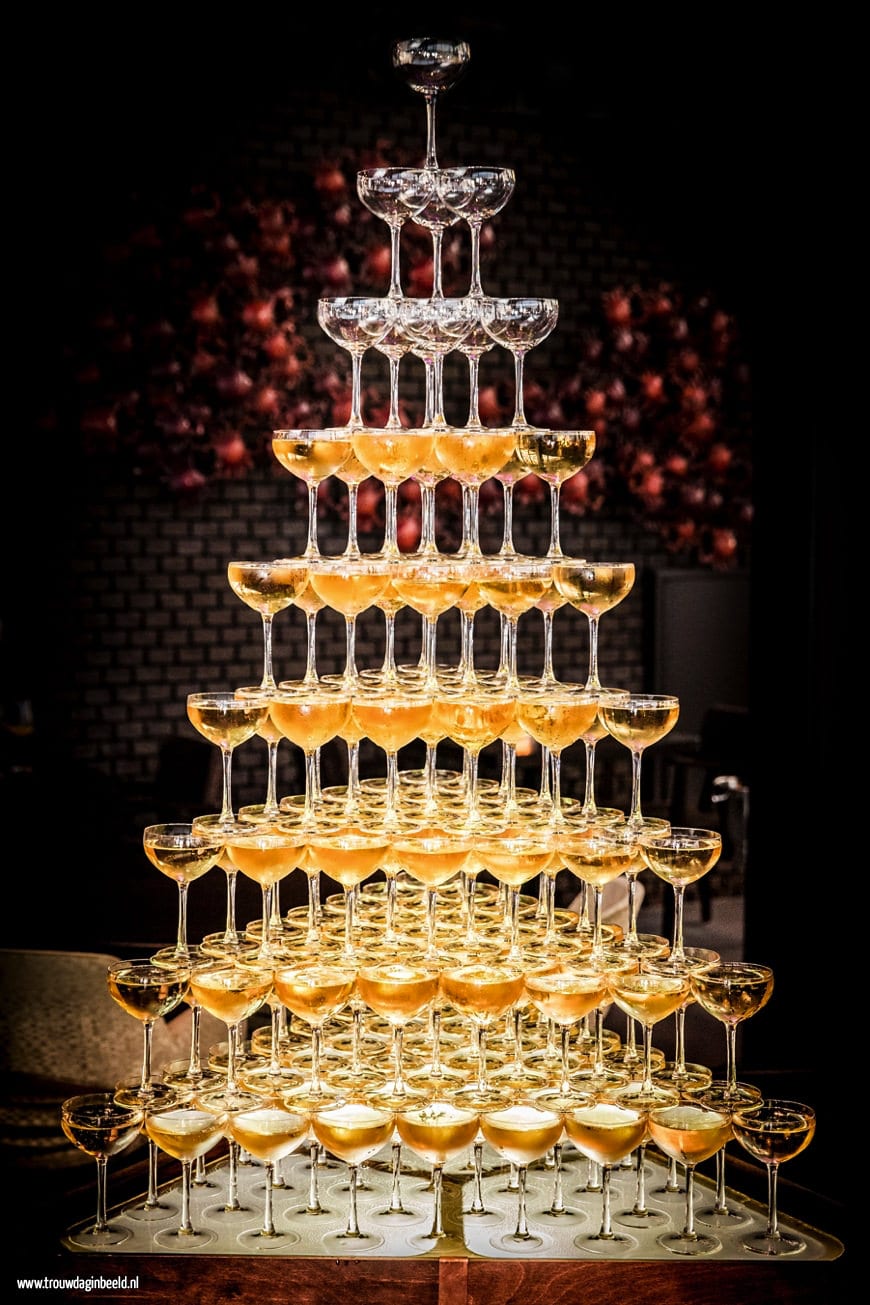 Champagnetoren bruiloft