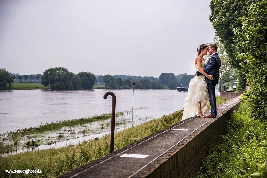 Trouwreportage aan de Maas