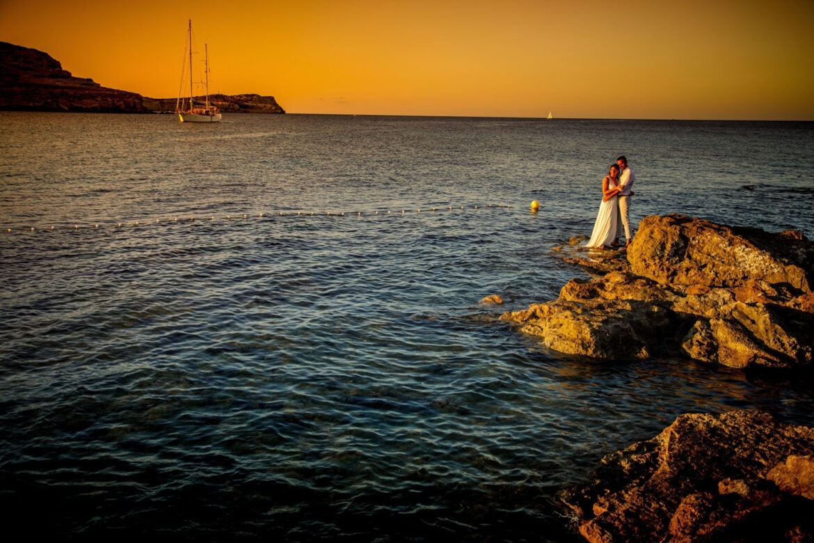 Trouwen op Ibiza met een gave trouwreportage tijdens de Ibiza sunset