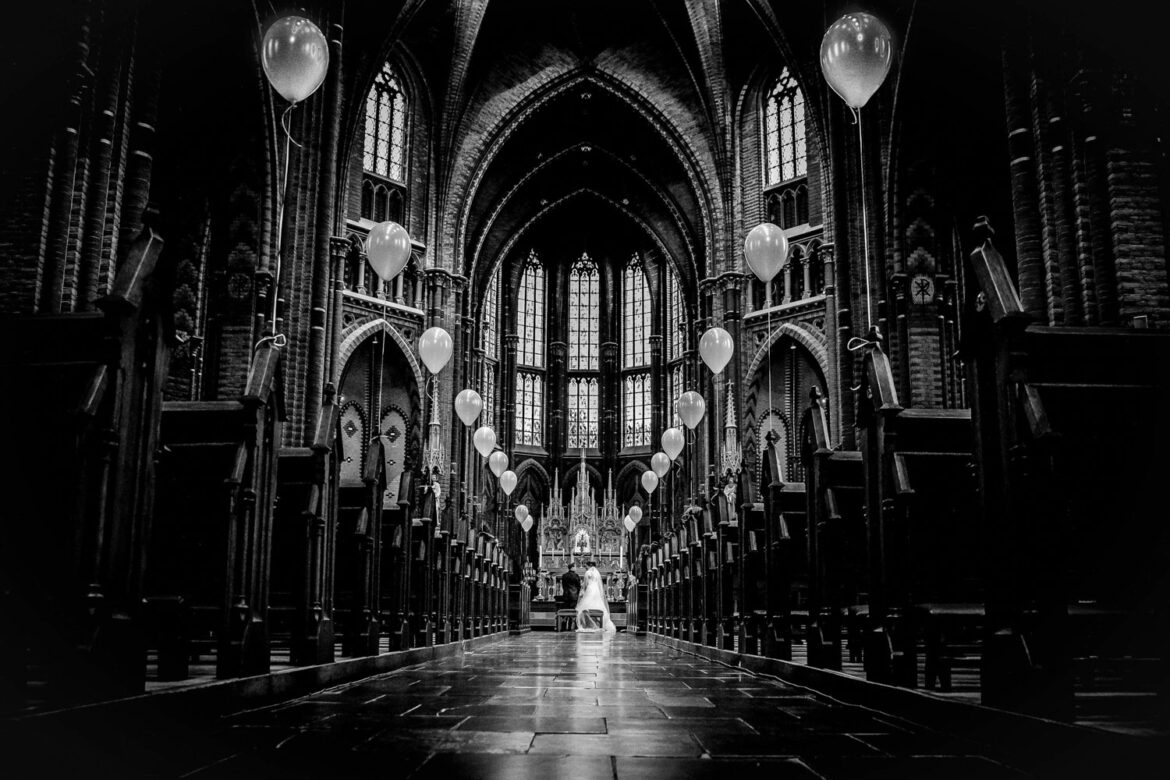 Trouwen in de kerk gefotografeerd door trouwfotograaf Arno en Susanne