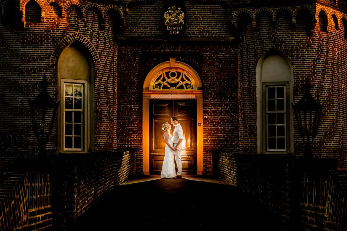 Trouwfotograaf Helmond // Kasteel Croy een mooie karakteristieke trouwlocatie die nog als vanouds is gebleven