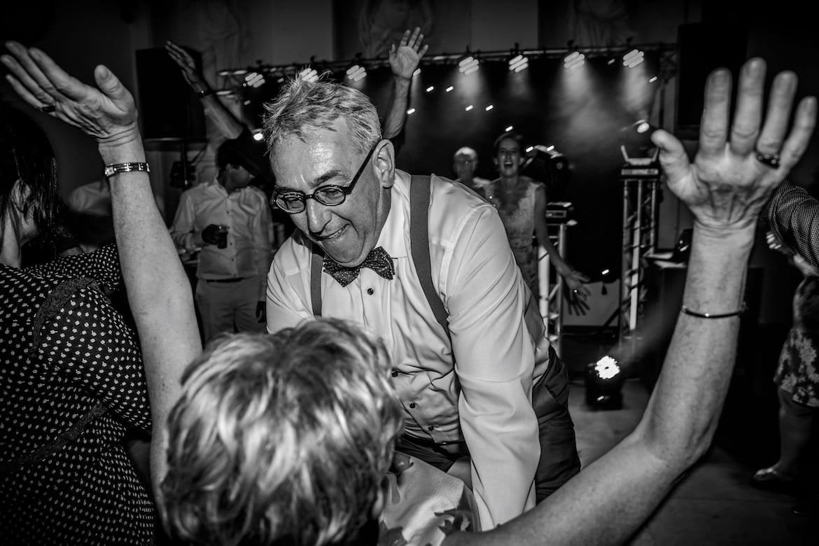 Feestfotografie trouwen Portfolio Bruidsfotograaf Trouwdag in Beeld Trouwen