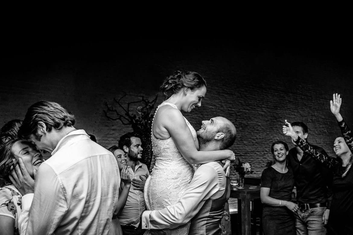 Openingsdans trouwfeest Feestfotografie trouwen Portfolio Bruidsfotograaf Trouwdag in Beeld Trouwen