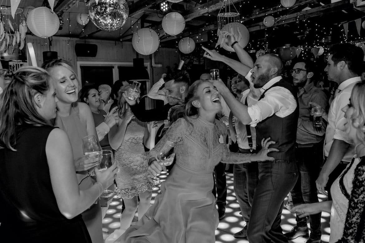 Feestfotografie trouwen Portfolio Bruidsfotograaf Trouwdag in Beeld Trouwen